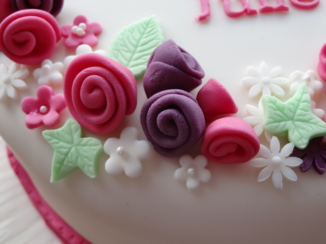 Flowery fun cake