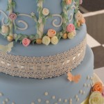 Vintage birdcage wedding cake